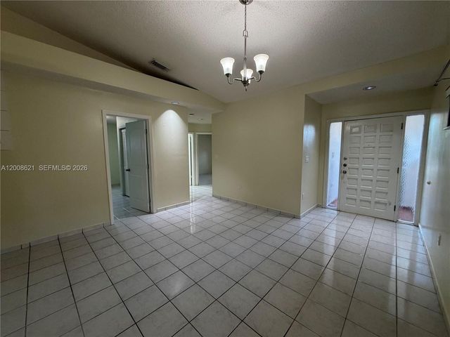 3159 W 73rd Pl, Hialeah, FL 33018