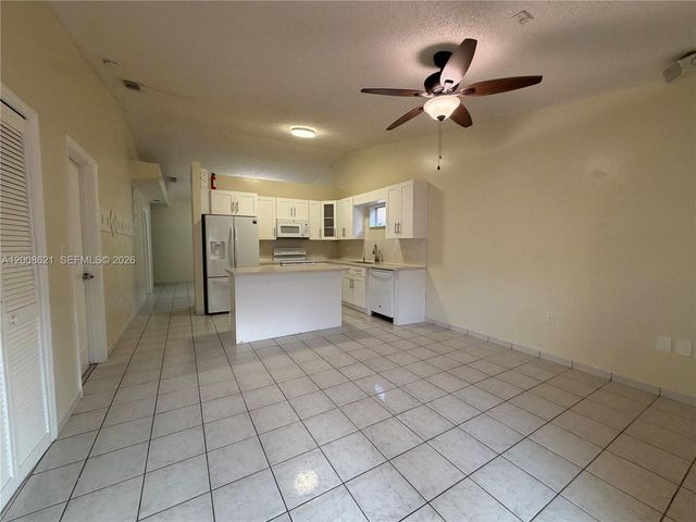 3159 W 73rd Pl, Hialeah, FL 33018