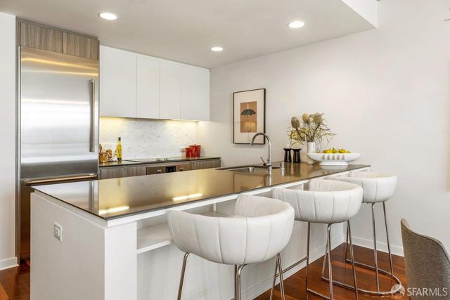 45 Bartlett Street 602, San Francisco, CA 94110