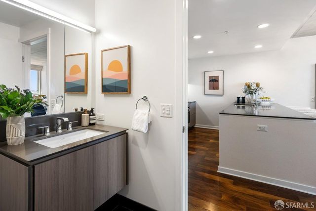 45 Bartlett Street 602, San Francisco, CA 94110