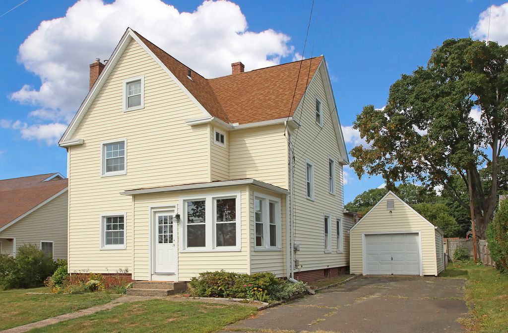 24 Harrington Street, Meriden, CT 06451