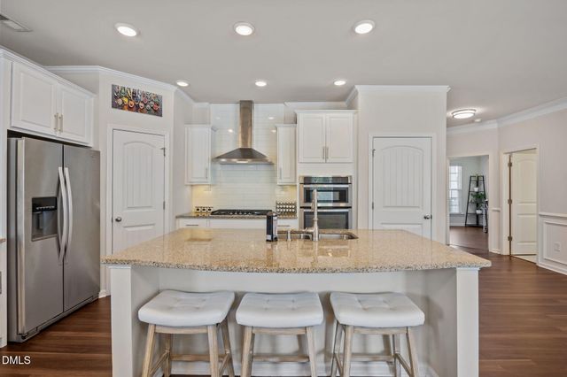 2464 Emily Brook Way, Apex, NC 27523