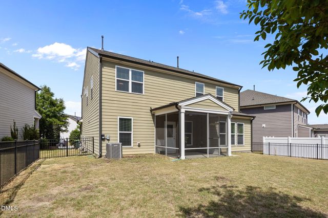 2464 Emily Brook Way, Apex, NC 27523