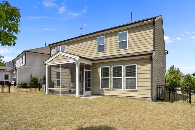 2464 Emily Brook Way, Apex, NC 27523