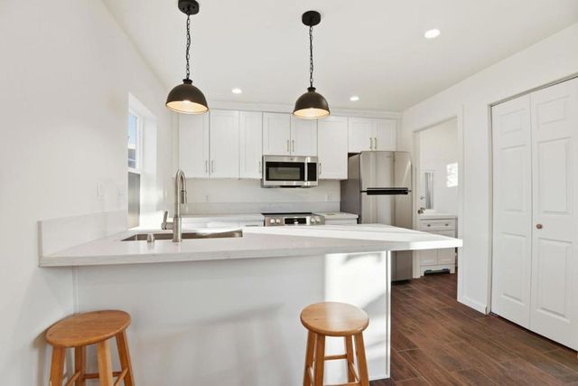 648 Anita Street 1, Monrovia, CA 91016