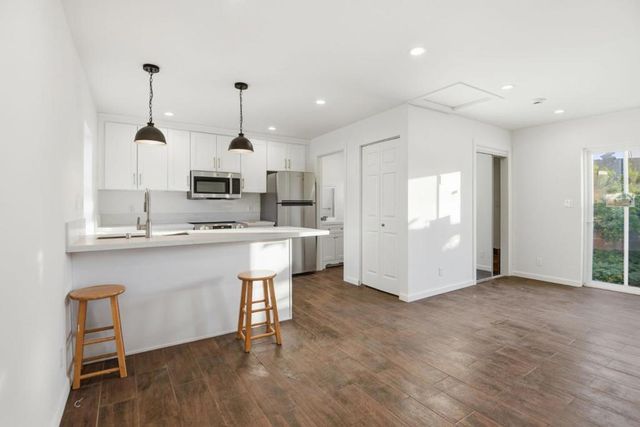 648 Anita Street 1, Monrovia, CA 91016