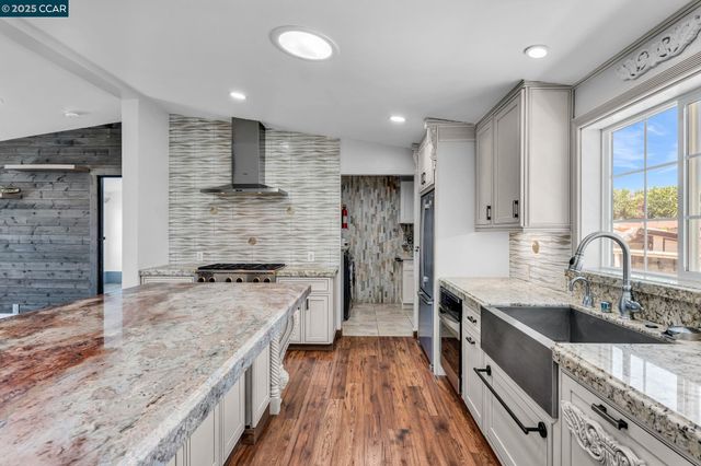 189 Suez Dr 72, Pacheco, CA 94553