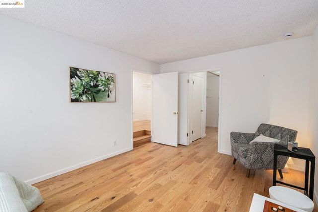 6489 Girvin Dr, Oakland, CA 94611