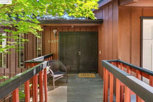 6489 Girvin Dr, Oakland, CA 94611