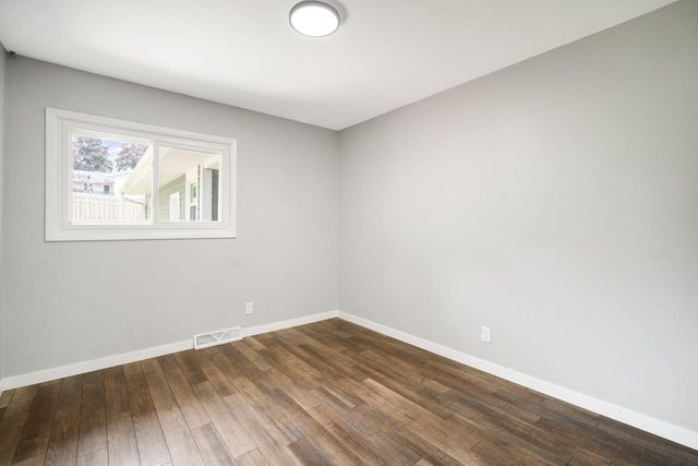 1816 Sylvan WAY, West Bend, WI 53095
