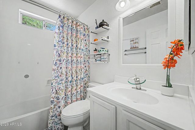 6647 W TONOPAH Drive, Glendale, AZ 85308