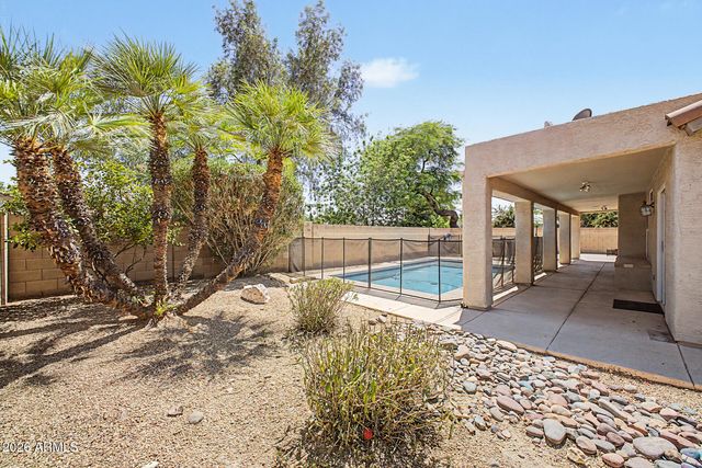 6647 W TONOPAH Drive, Glendale, AZ 85308