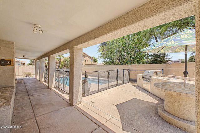 6647 W TONOPAH Drive, Glendale, AZ 85308