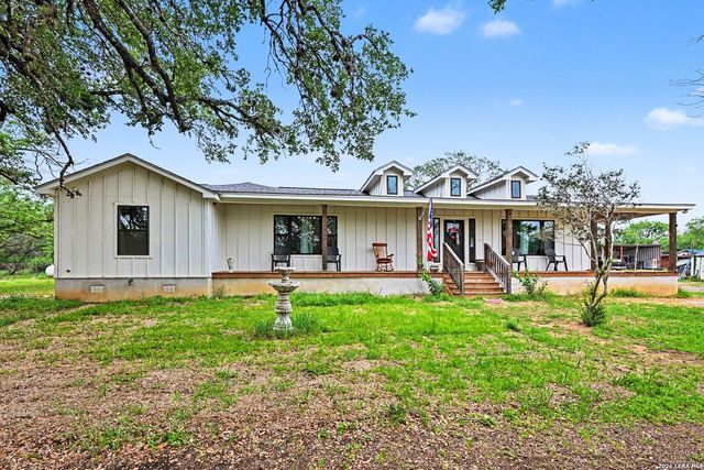 10135 New Sulphur Springs Rd, San Antonio, TX 78263