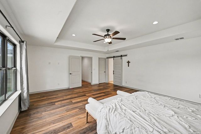 10135 New Sulphur Springs Rd, San Antonio, TX 78263