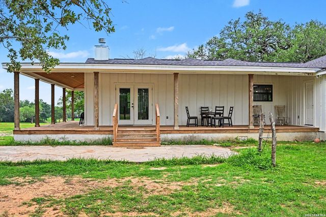10135 New Sulphur Springs Rd, San Antonio, TX 78263
