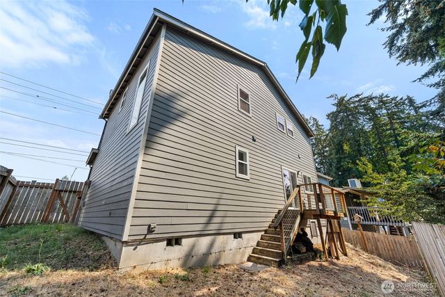 2310 Orchard Street W, Fircrest, WA 98466