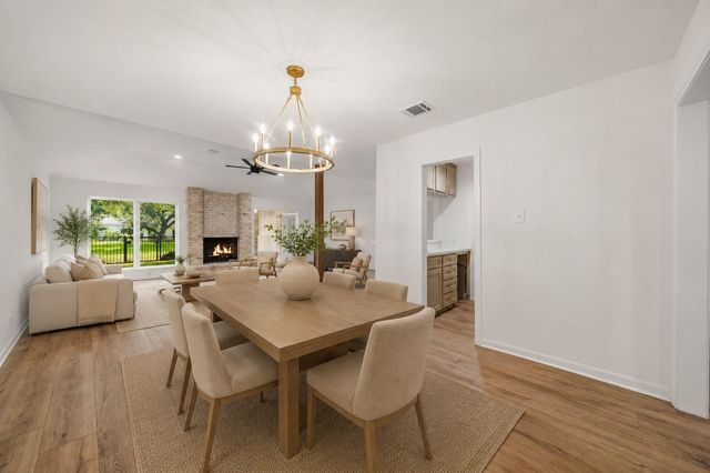 12 Wellington Lane, Sugar Land, TX 77478