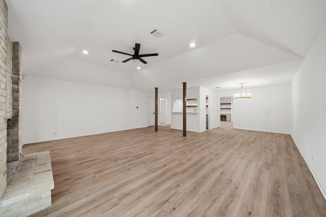 12 Wellington Lane, Sugar Land, TX 77478