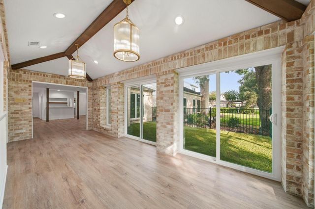 12 Wellington Lane, Sugar Land, TX 77478