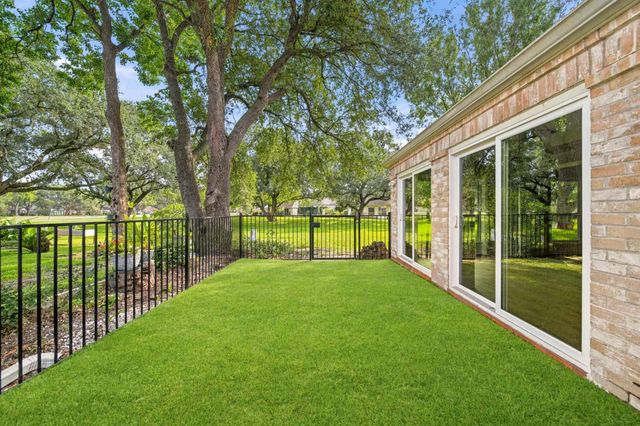 12 Wellington Lane, Sugar Land, TX 77478