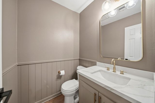 12 Wellington Lane, Sugar Land, TX 77478