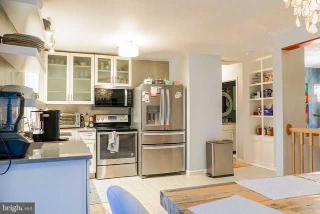 172 POINSETT LN, Frederick, MD 21702