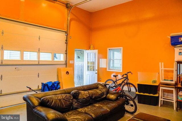 172 POINSETT LN, Frederick, MD 21702