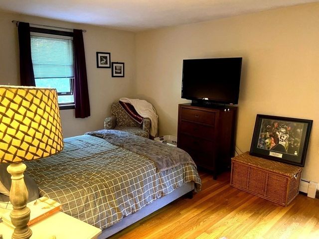 10 Warwick Rd, Walpole, MA 02071