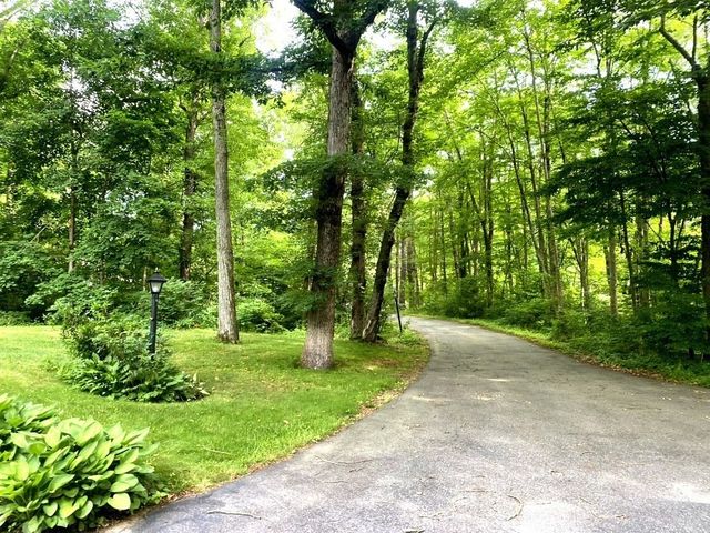 10 Warwick Rd, Walpole, MA 02071