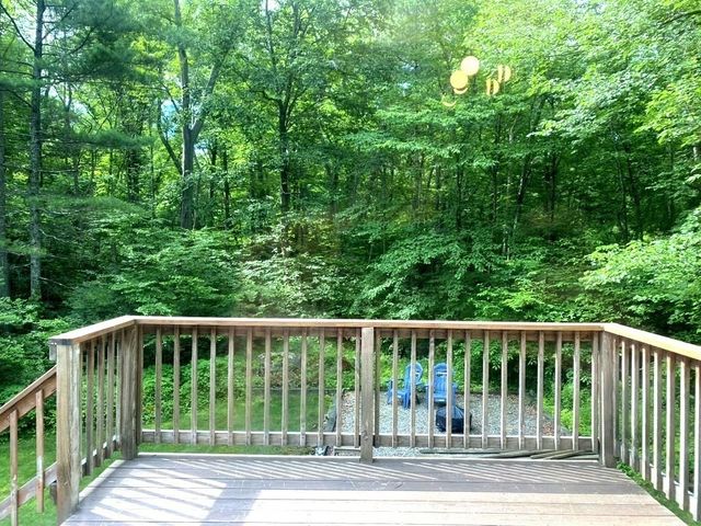 10 Warwick Rd, Walpole, MA 02071
