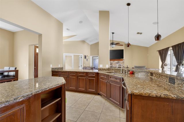 1098 NW 165TH COURT ROAD, Dunnellon, FL 34432