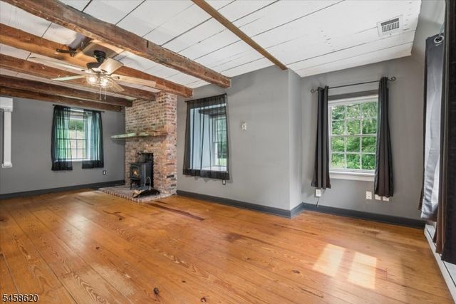 21 Hickory Run Rd, Lebanon Twp., NJ 07830