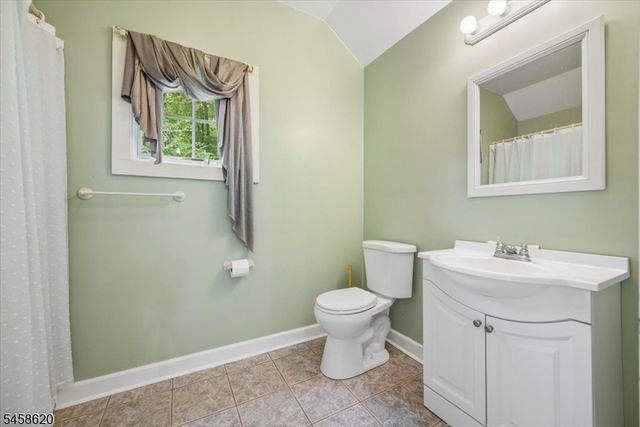 21 Hickory Run Rd, Lebanon Twp., NJ 07830