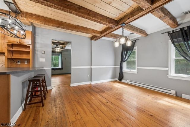 21 Hickory Run Rd, Lebanon Twp., NJ 07830