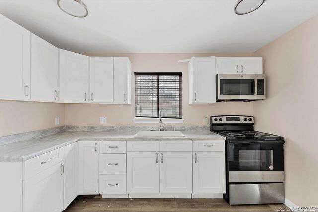 215 Prosperity, San Antonio, TX 78237