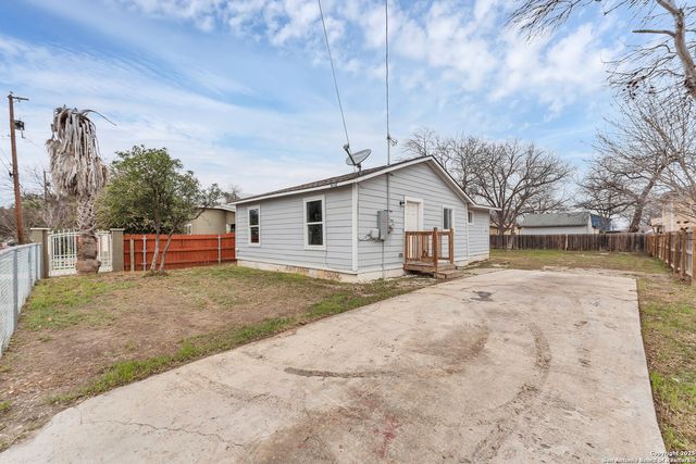 215 Prosperity, San Antonio, TX 78237