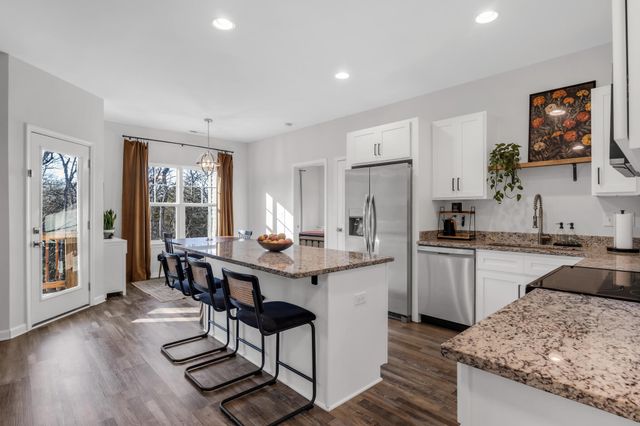 337 Hilltop Dr, Shelbyville, TN 37160