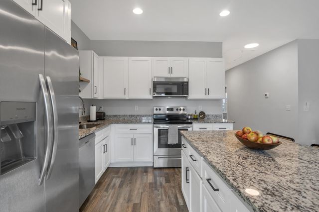 337 Hilltop Dr, Shelbyville, TN 37160