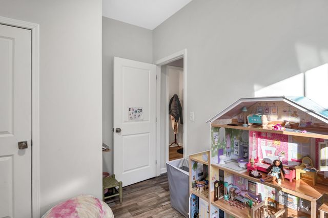 337 Hilltop Dr, Shelbyville, TN 37160