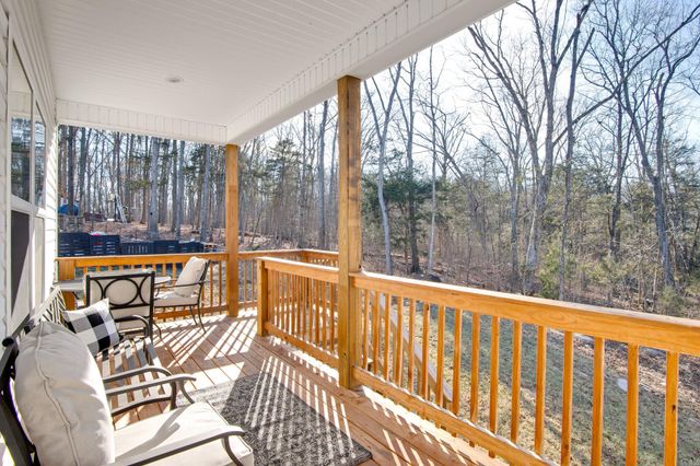 337 Hilltop Dr, Shelbyville, TN 37160