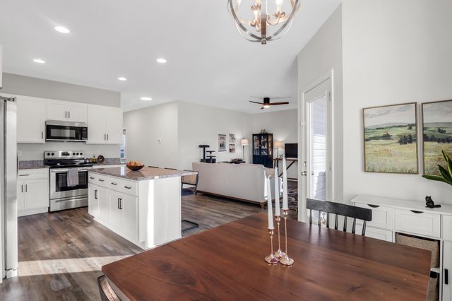 337 Hilltop Dr, Shelbyville, TN 37160