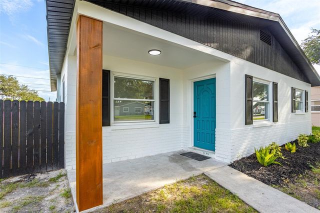 829 89TH AVENUE N, St Petersburg, FL 33702