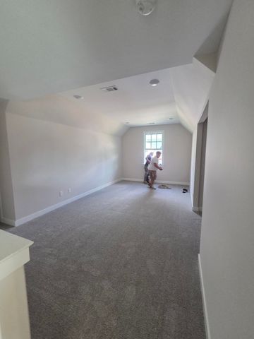 170 HAZEL CREST DR E, Oakland, TN 38060