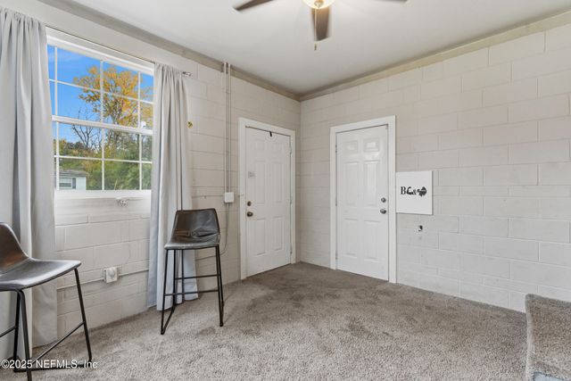 6543 AIRES Road, Jacksonville, FL 32244