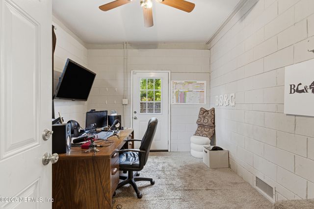 6543 AIRES Road, Jacksonville, FL 32244