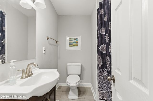 6543 AIRES Road, Jacksonville, FL 32244