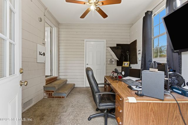 6543 AIRES Road, Jacksonville, FL 32244