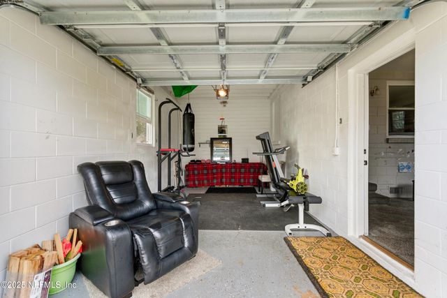 6543 AIRES Road, Jacksonville, FL 32244