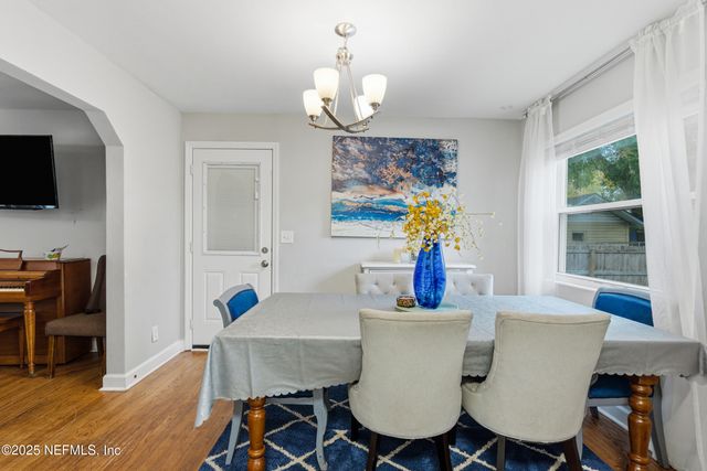 6543 AIRES Road, Jacksonville, FL 32244